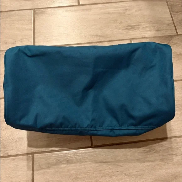 Gymshark Duffel Bag Active Holdall Small Functional Teal Gym Bag NEW - Picture 4 of 8